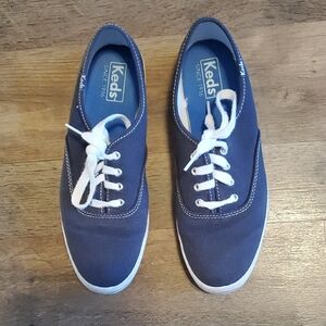 New Keds Size 8 Womens Deep Blue Sneakers